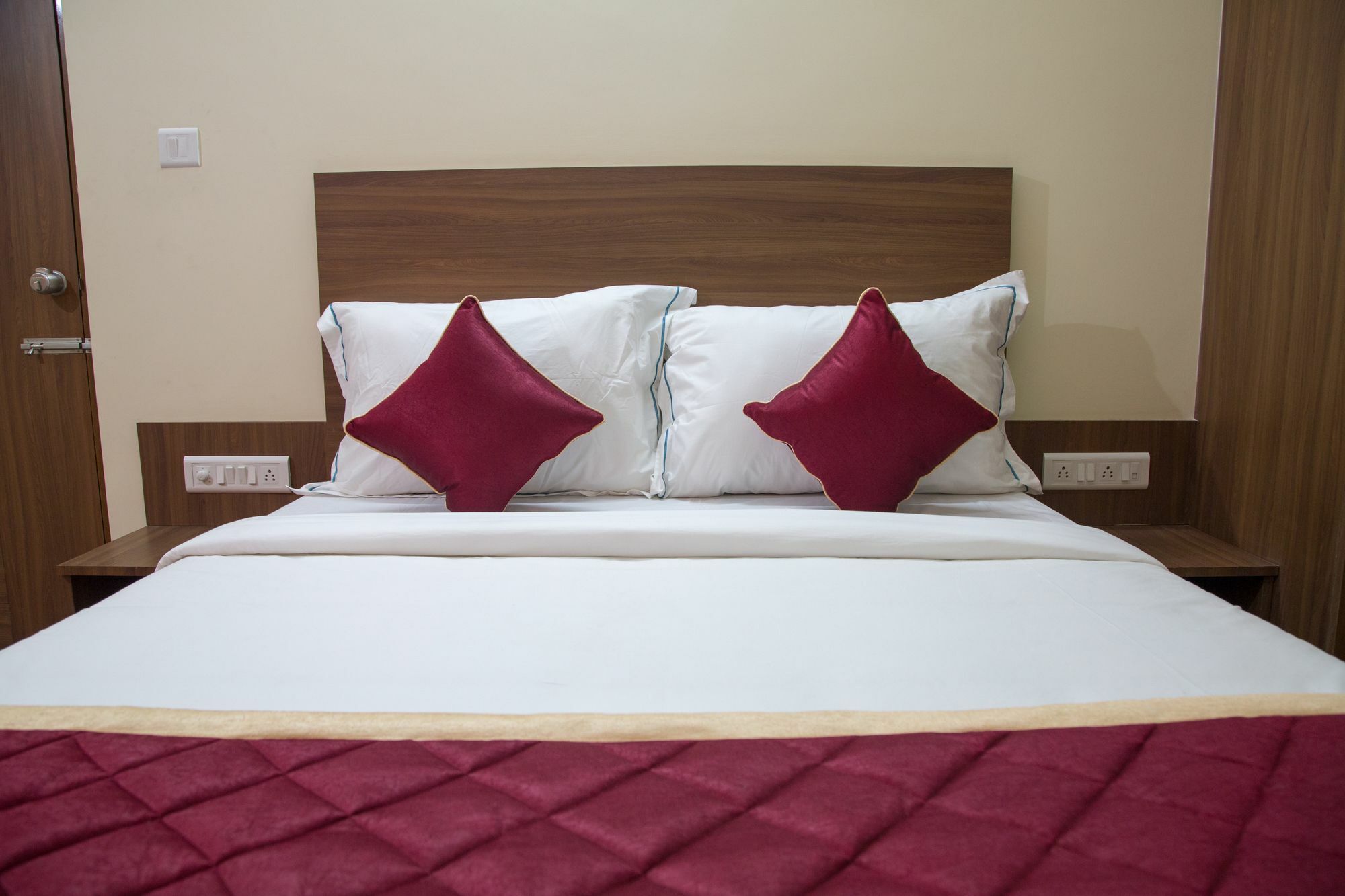Hotel O Champion Comfort Near Hosahalli Metro Station Bangalore Extérieur photo