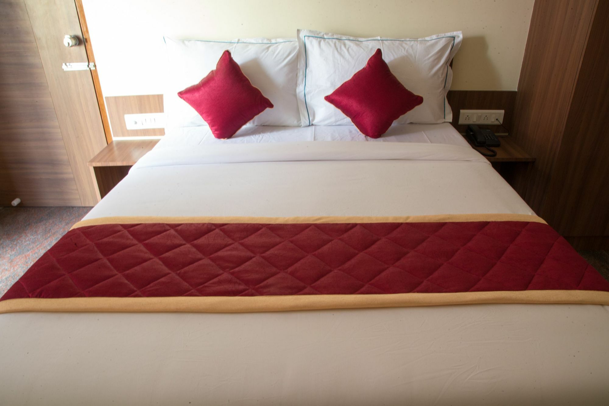 Hotel O Champion Comfort Near Hosahalli Metro Station Bangalore Extérieur photo